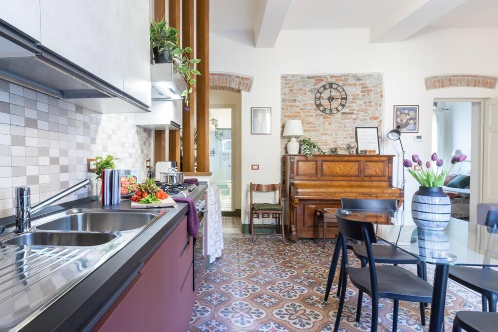 50 Metri Duomo Di Lucca Self Check-In E Wi-Fi Apartment Bagian luar foto