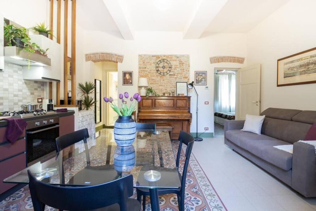 50 Metri Duomo Di Lucca Self Check-In E Wi-Fi Apartment Bagian luar foto